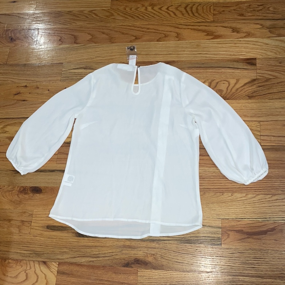 NEW New York & Company White 3/4 sleeve Asymmetric Blouse button detail M medium - Picture 13 of 15